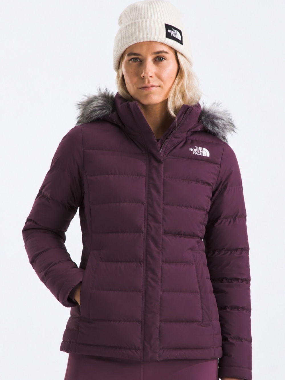 NEW North Face Women’s Gotham Puff Jacket BlackBerry Wine Size XS Gorpcore